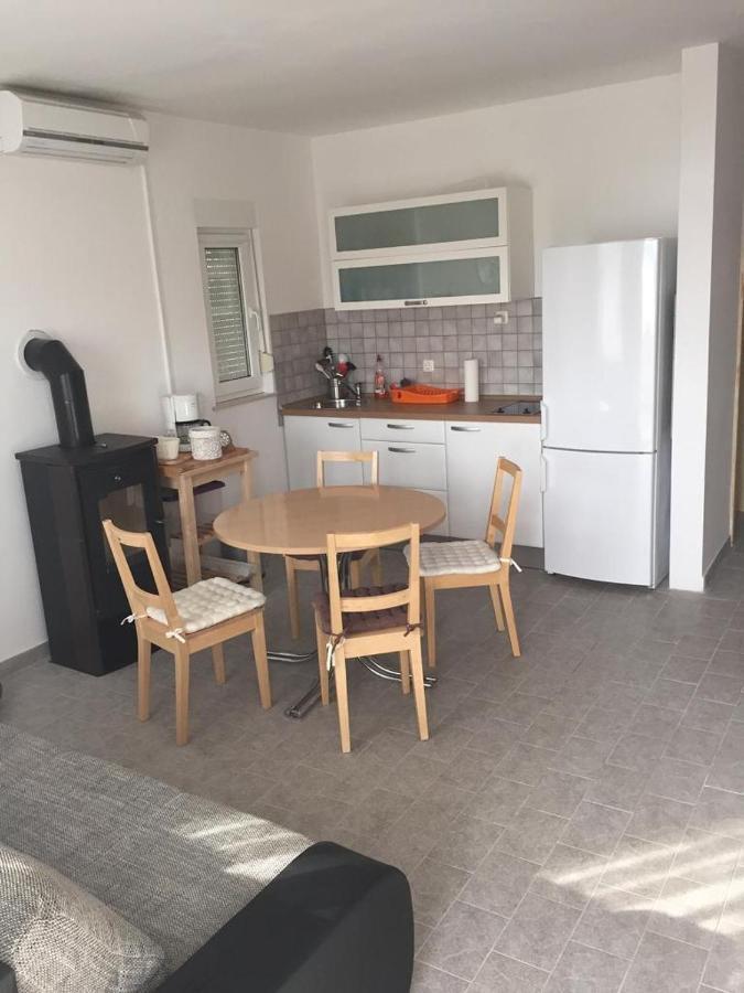 Tomo Apartment Starigrad Paklenica Extérieur photo